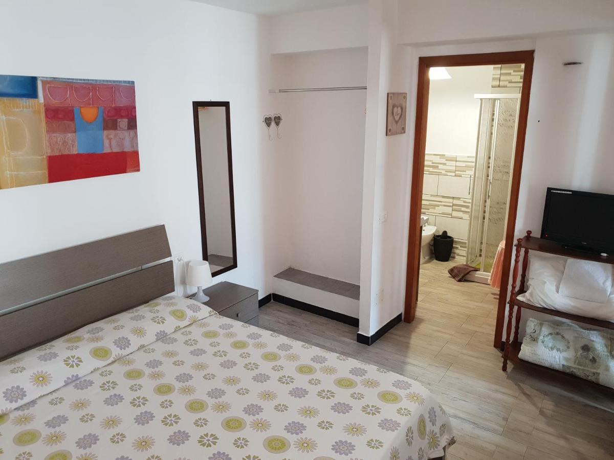 Bed and Breakfast Casa Vacanze L'Agrifoglio à Magliolo Extérieur photo