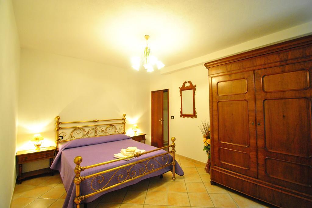 Bed and Breakfast Casa Vacanze L'Agrifoglio à Magliolo Chambre photo
