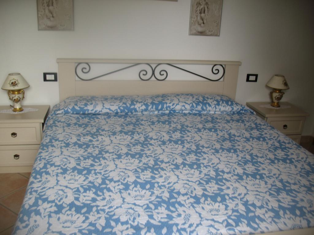 Bed and Breakfast Casa Vacanze L'Agrifoglio à Magliolo Chambre photo
