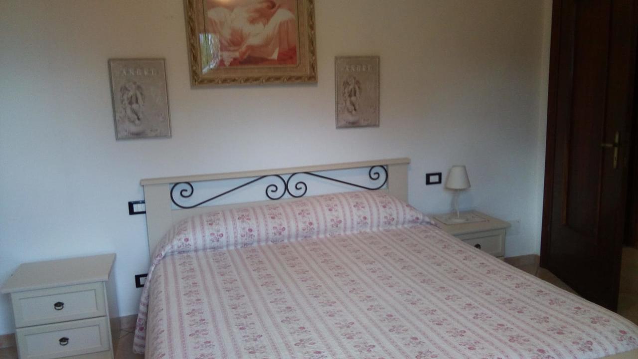 Bed and Breakfast Casa Vacanze L'Agrifoglio à Magliolo Extérieur photo