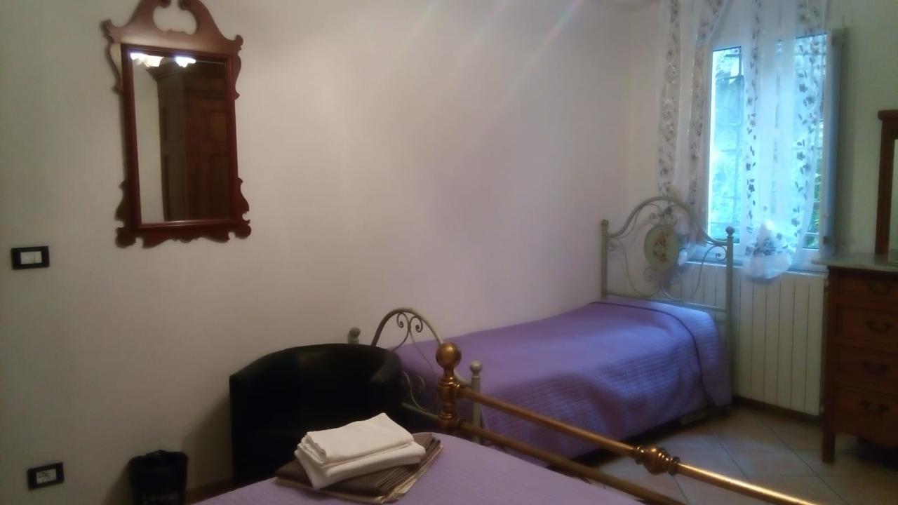 Bed and Breakfast Casa Vacanze L'Agrifoglio à Magliolo Extérieur photo