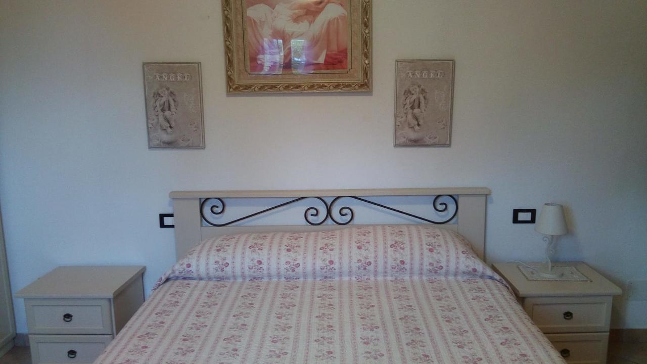Bed and Breakfast Casa Vacanze L'Agrifoglio à Magliolo Extérieur photo
